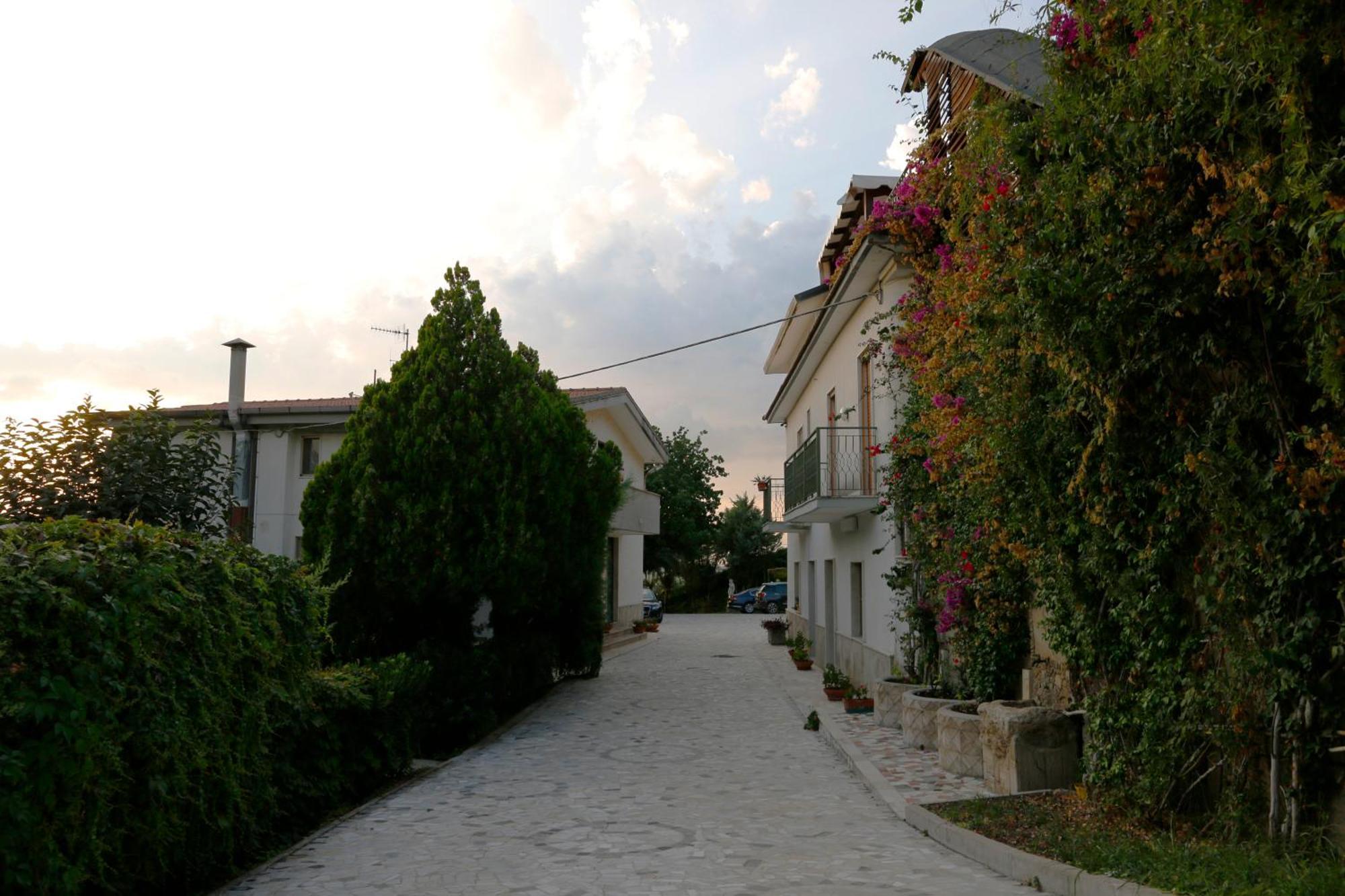 Residenza Giancesare Family Apartments Paestum Exterior foto