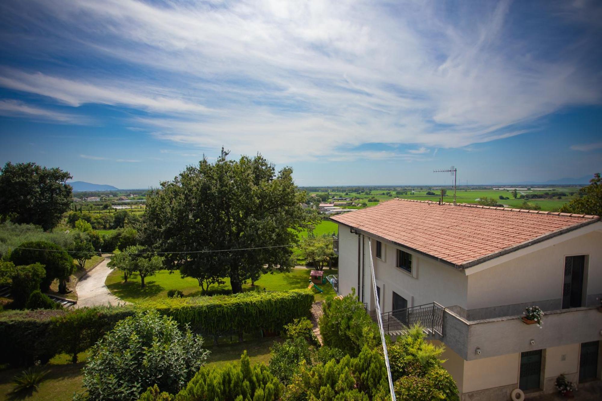 Residenza Giancesare Family Apartments Paestum Exterior foto