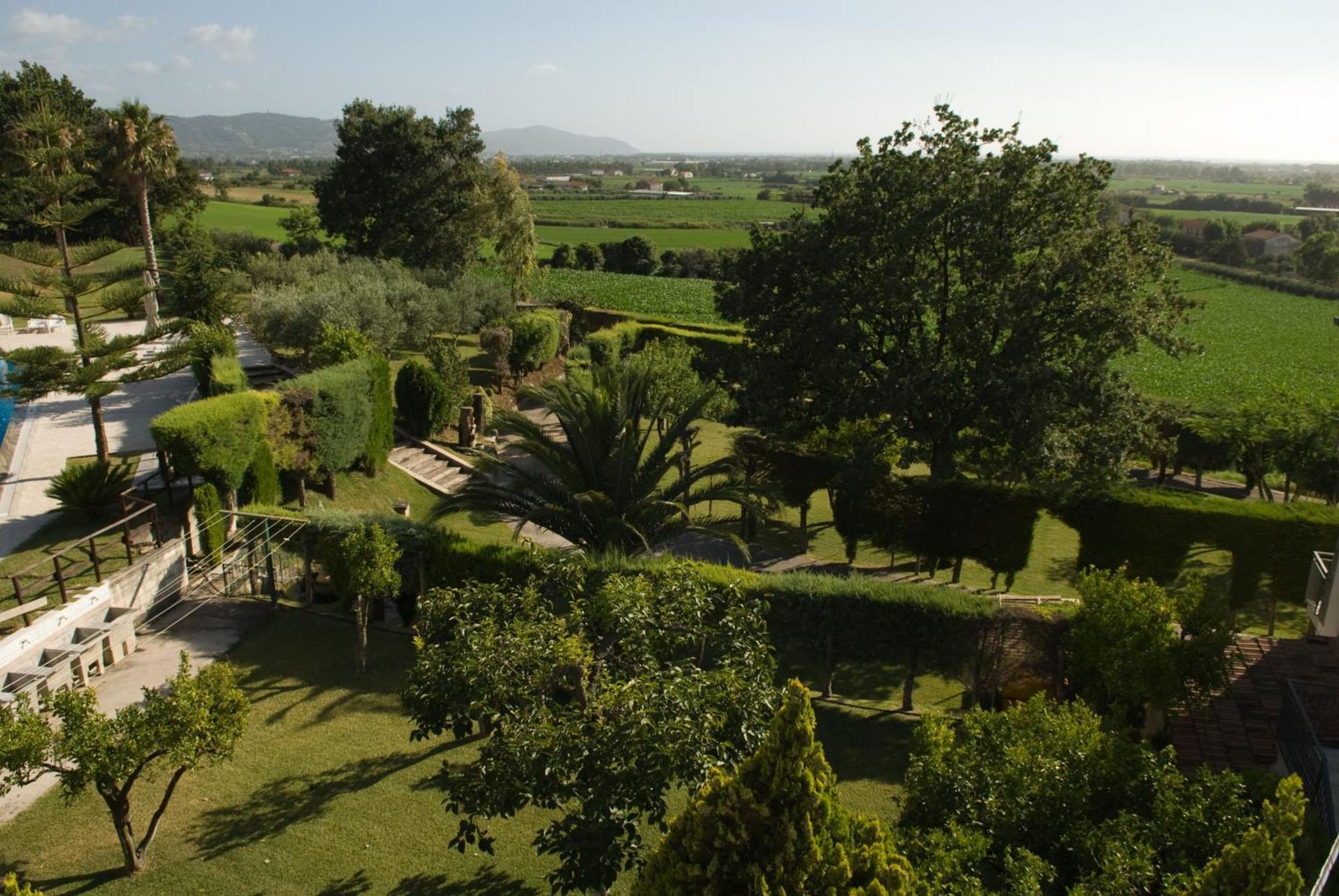 Residenza Giancesare Family Apartments Paestum Exterior foto